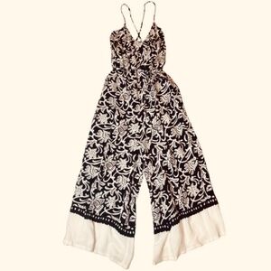 NWOT Loft Cropped Wide Leg Jumpsuit Black and White Print Size Extra Small